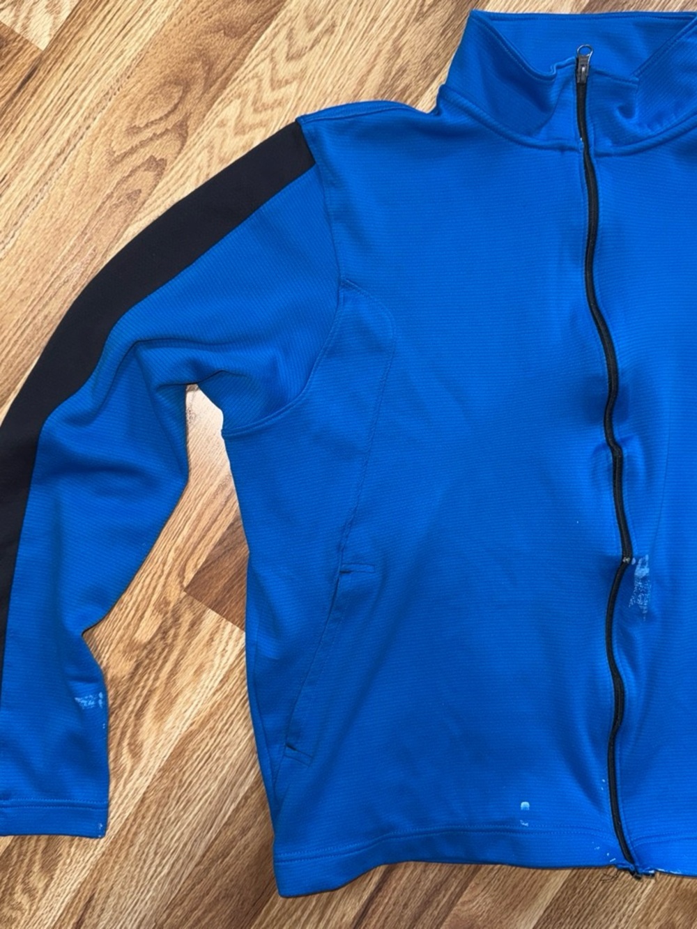 New Balance Blue Track Jacket with Black Shoulder Panels - Picture 2 of 7
